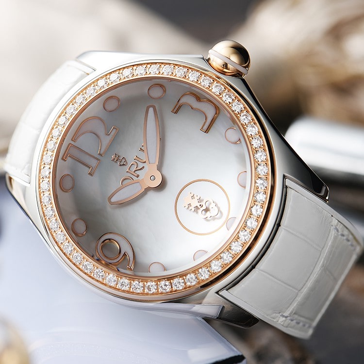 コルム CORUM 新品