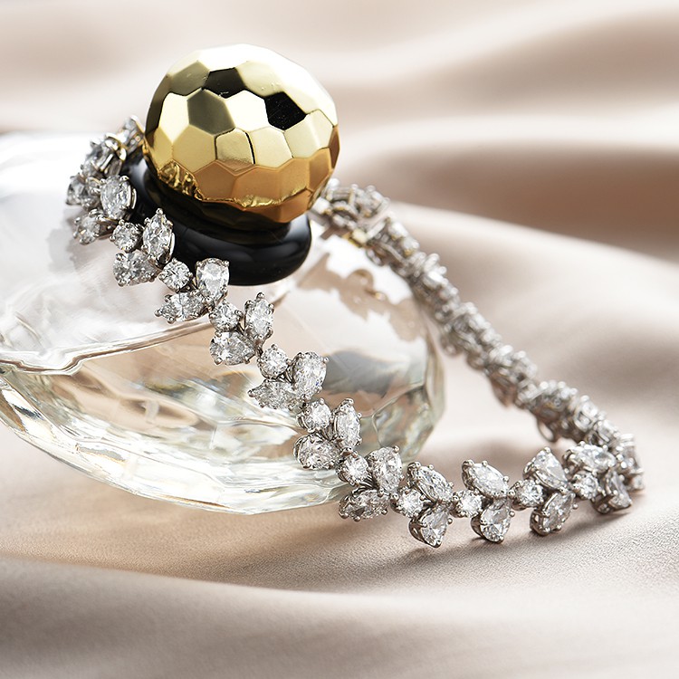 ハリー・ウィンストン HARRY WINSTON
