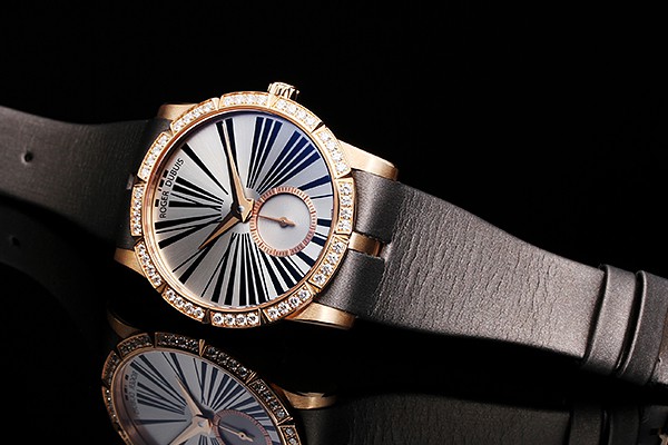 ロジェ・デュブイ Roger Dubuis 新品