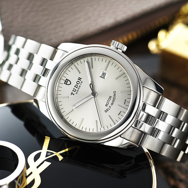 `[_[(`[h) TUDOR 