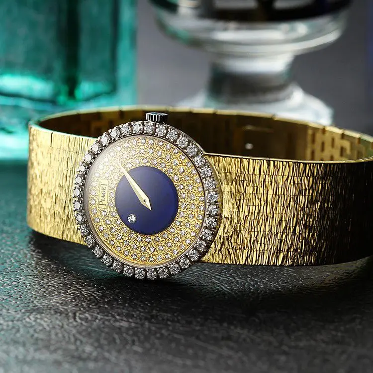 sAWF PIAGET Be[W